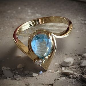 Yellow Gold Ring Oval Blue Topaz Prong Setting Diamond Accent Size 7